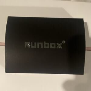 RUNBOX Men's Brown Slim Bifold Wallet with Money Clip, Solid Logo Accent